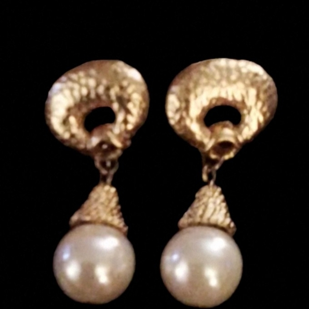 Caravana Fantasia Gold Drop Pearl Earrings w/ White Pearls -reg. $2000